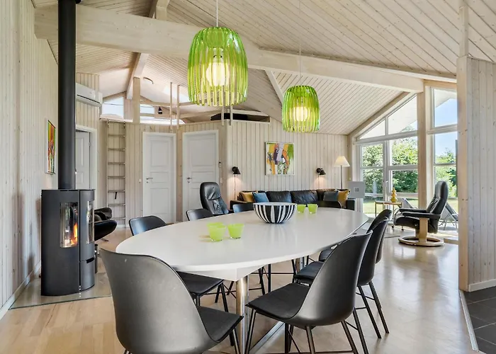 Beautiful In With Kitchen *
