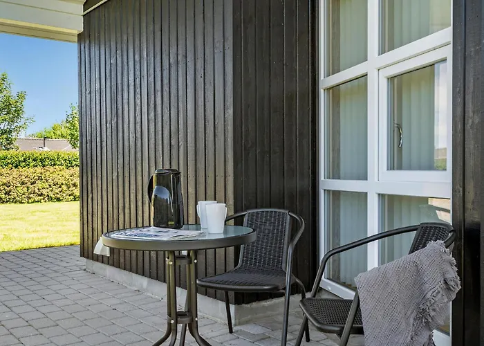 Semesterbostad Beautiful In With Kitchen Hemmet